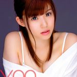 【お得】美少女まいりんの汗だくセックス。寝バックで即イキ、クンニから指マン潮吹き。再び寝バックて突かれ、クンニからフェラ＆キス＆玉舐め。騎乗位で腰をハードに振り、強●グラインドでイク。クンニから正常位で連続激ピス。最後は口にザーメン発射。 森苺莉