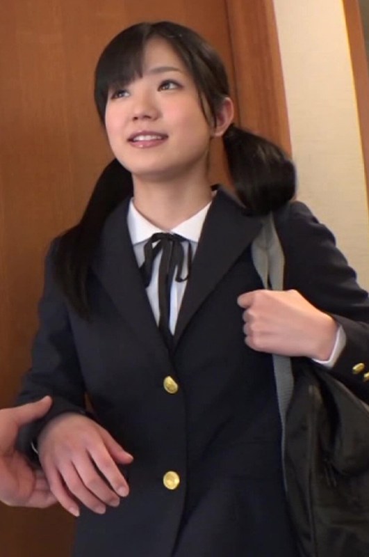 アイドルフェイスの制服女子がおもちゃでも感じまくり！！